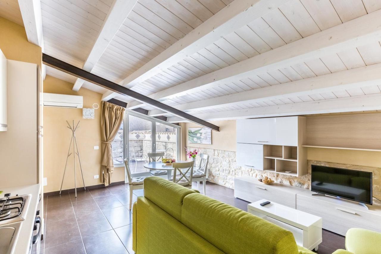 Modica For Family - Rooms And Apartments Exterior foto